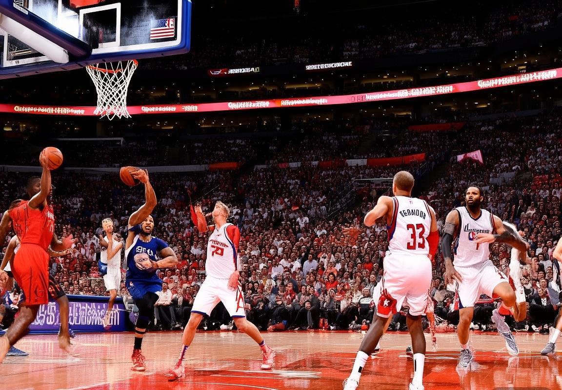 2016-2017赛季NBA火箭VS快船：三分与内线的巅峰对决(图3)