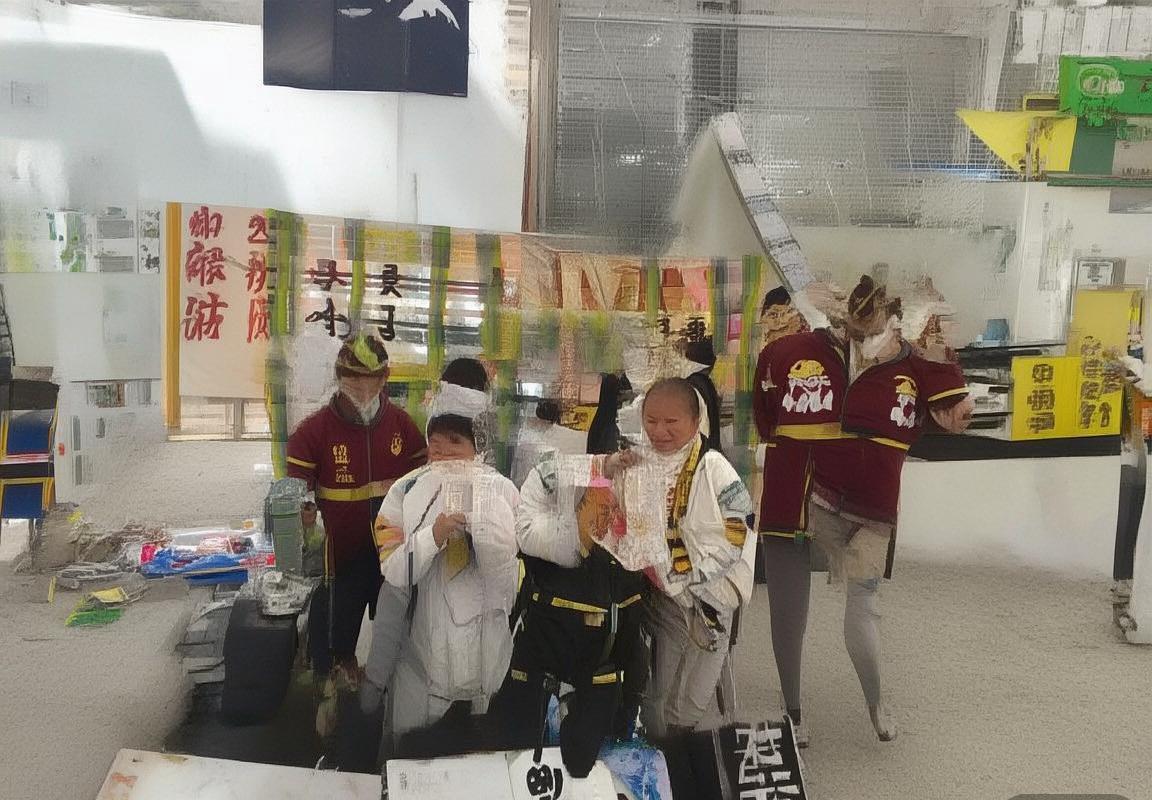 多纳鲁马：从青涩少年到世界顶级门将的传奇之路(图3)